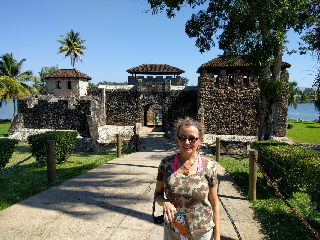 Catherine at El Castillo de San Felipe