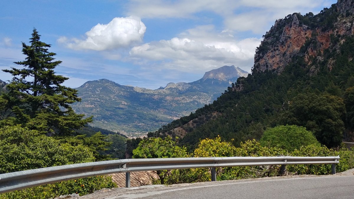 Road to Port de Soller